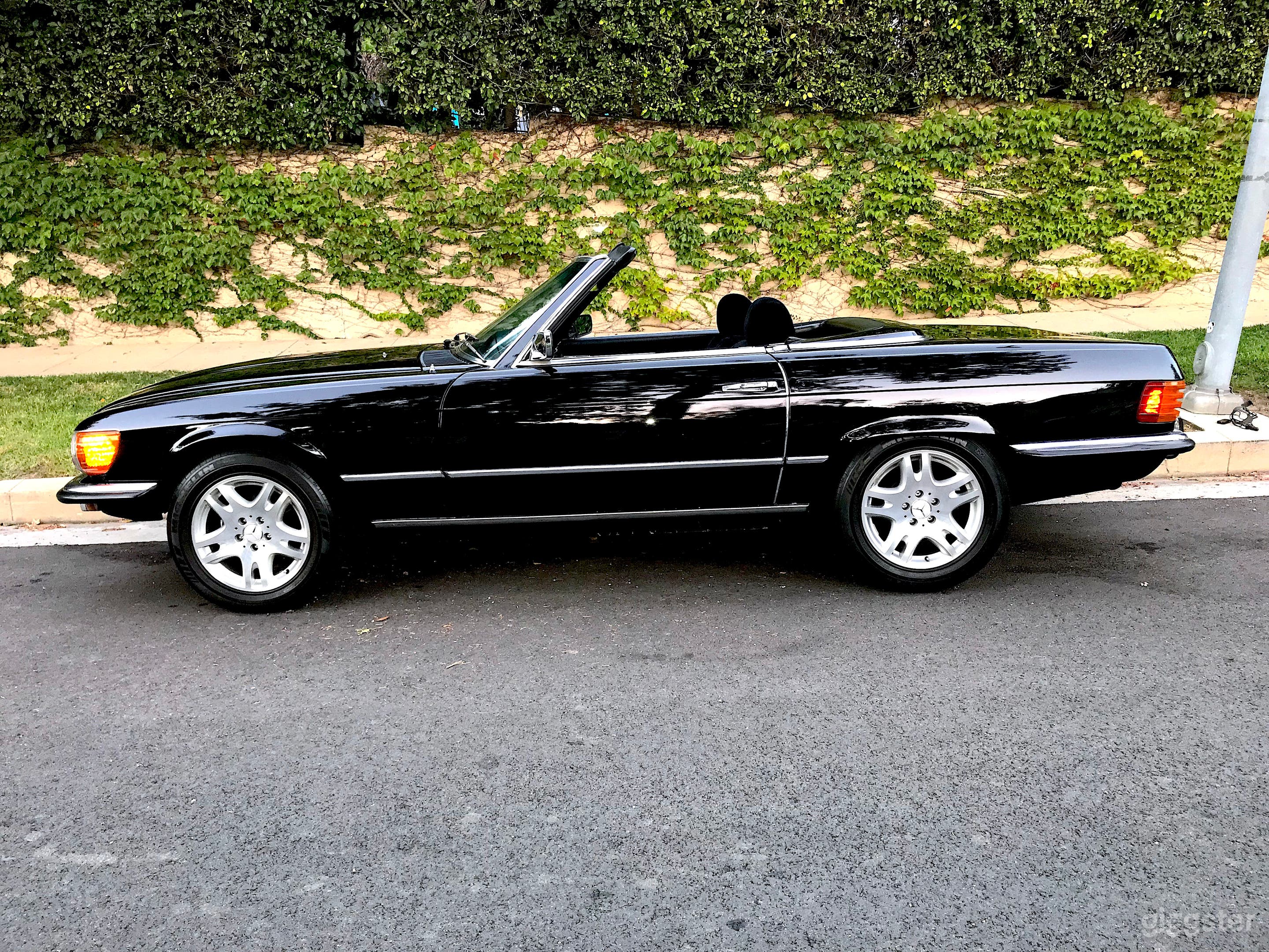 #76,102 Classic 1973 Mercedes 450SL Photo 1