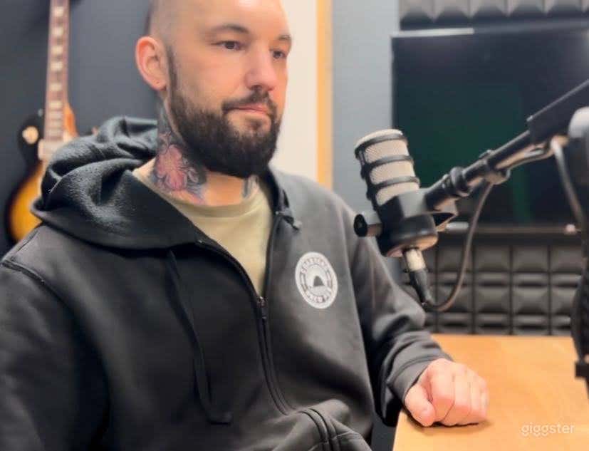 Spacious Portland area podcast recording studio Photo 4