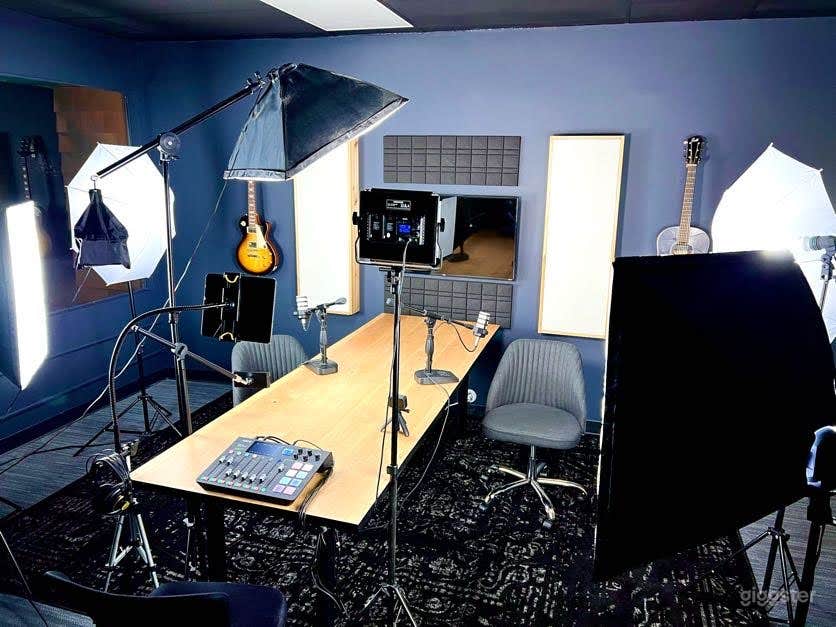 Spacious Portland area podcast recording studio Photo 2