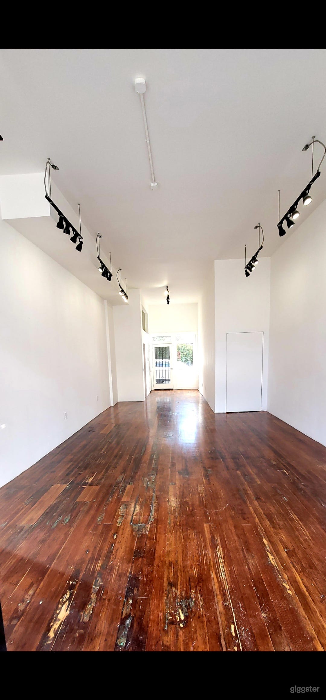 Pop-Up Space in Silver Lake Photo 4