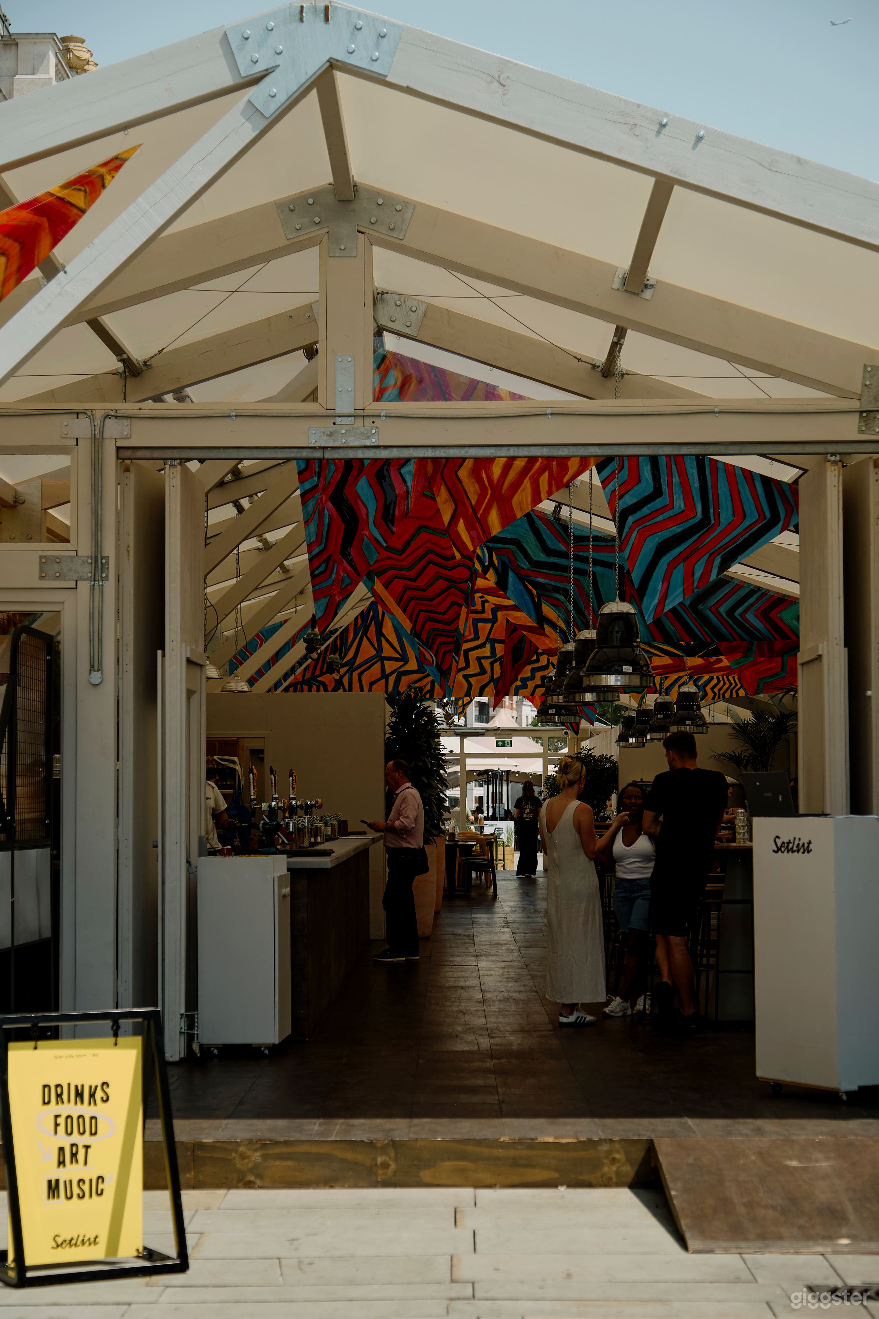 Bar with River Views in World class heritage location Photo 3