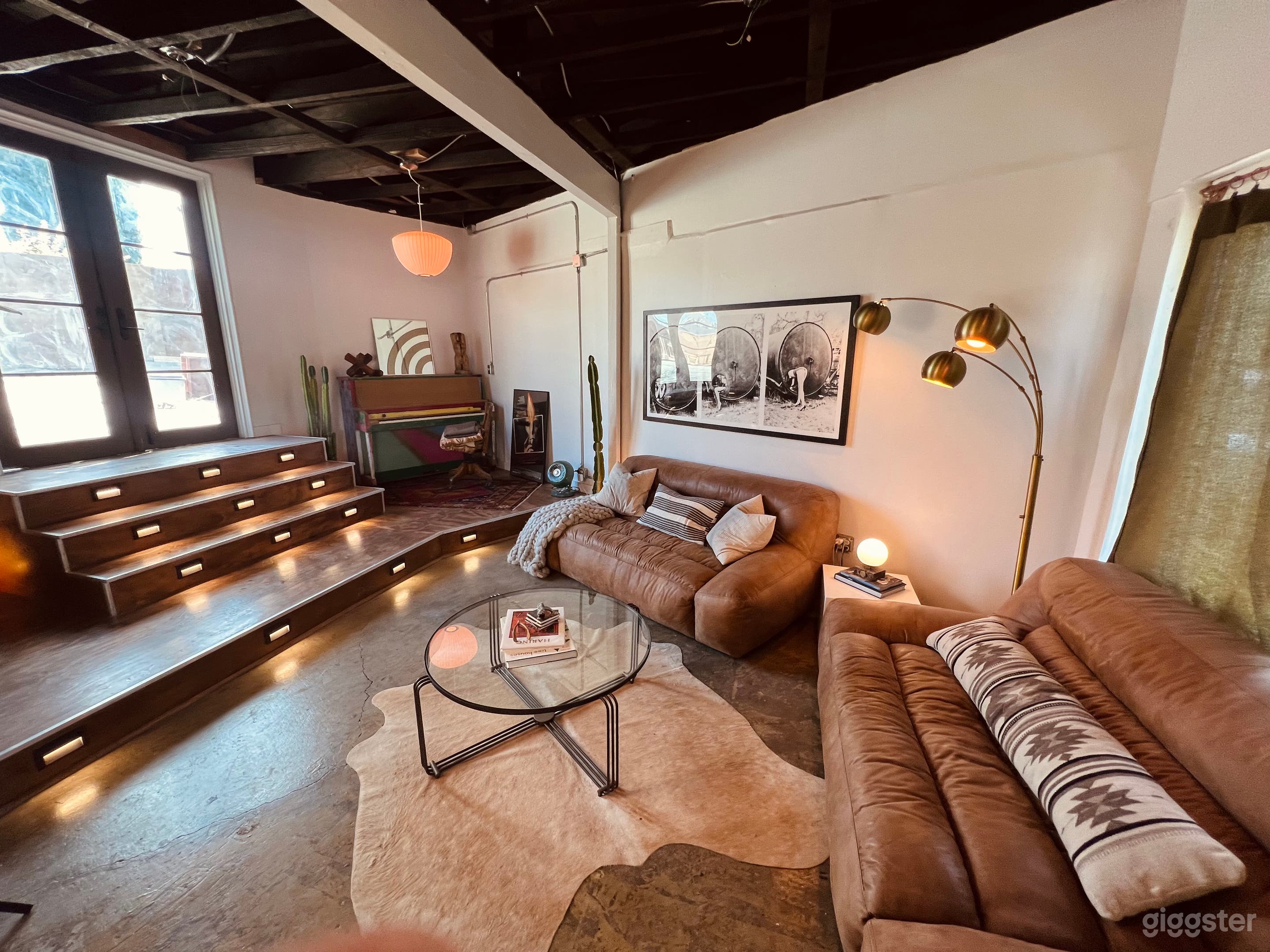 Silver Lake Creative Flex Space with Courtyard Photo 1