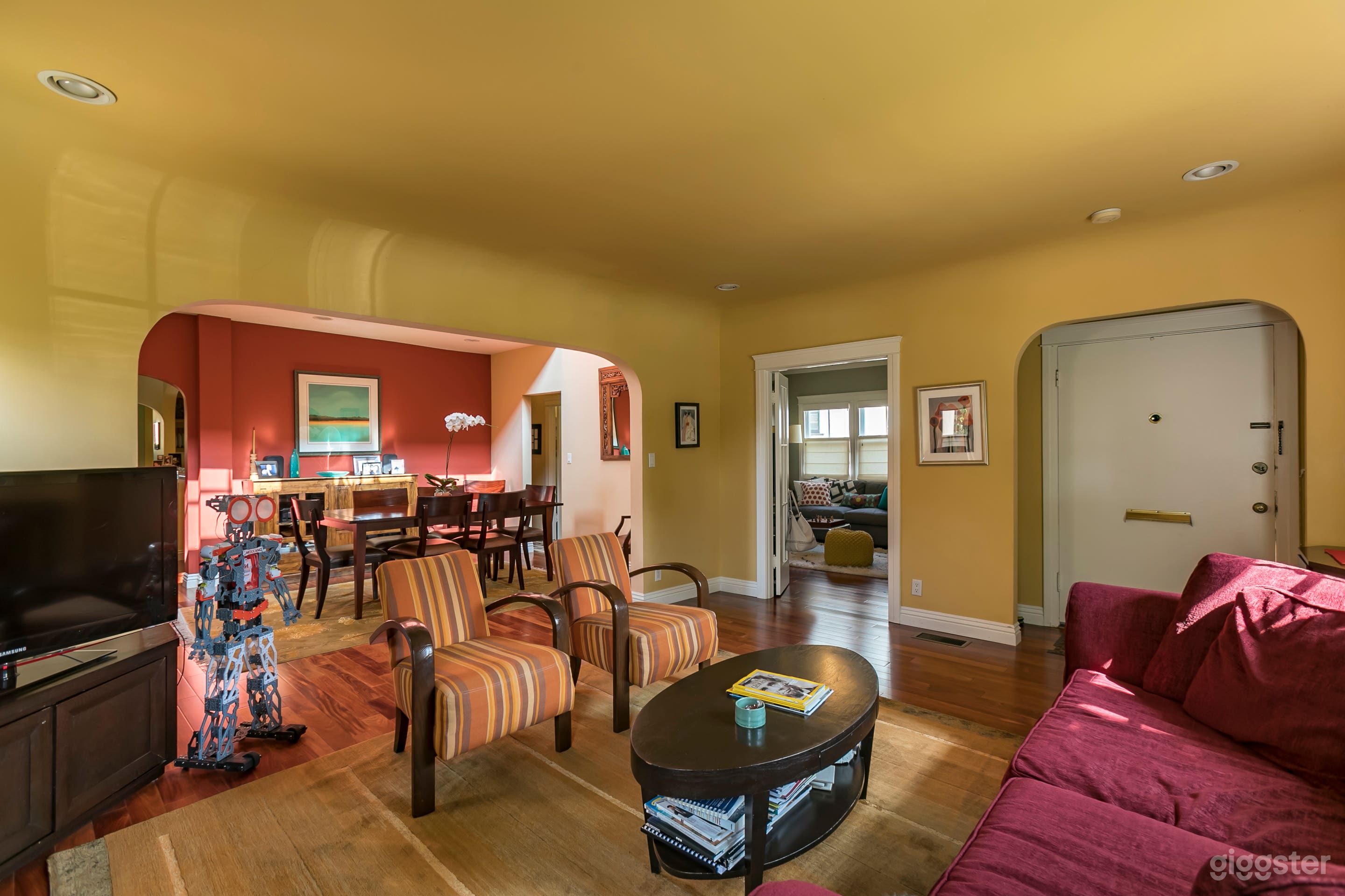 Warm California Spanish Photo 2