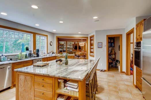 Peaceful Home || Chilmark Photo 3