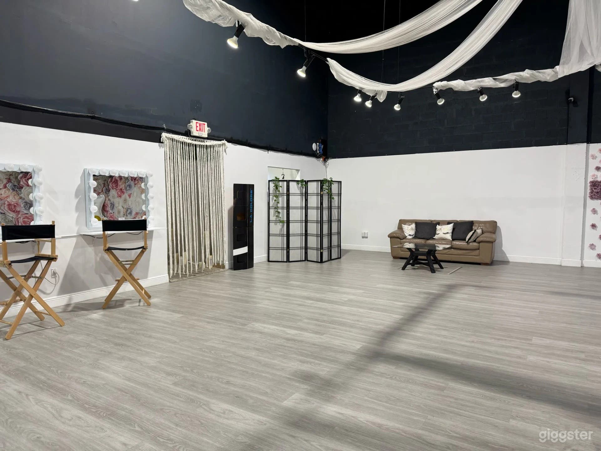 Versatile Inviting Event Space Photo 1