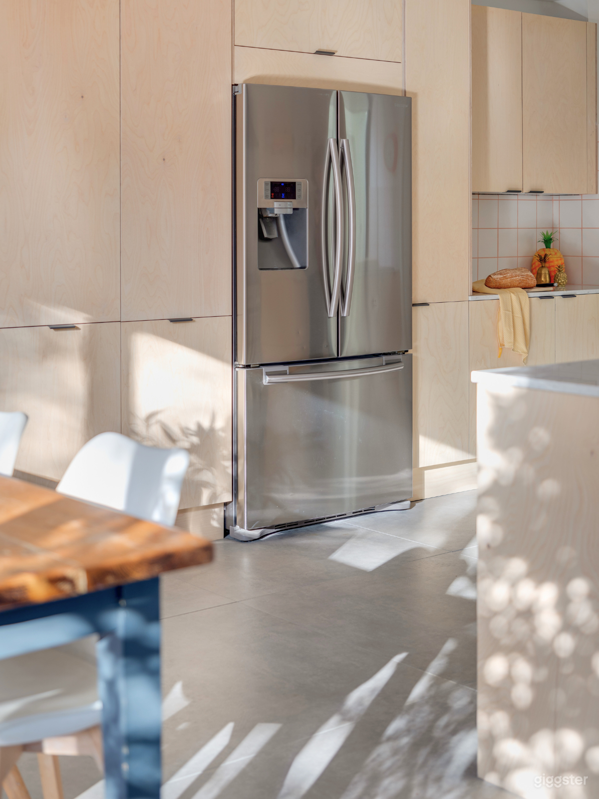 Victorian Family Home, Mid-Century Modern Photo 4