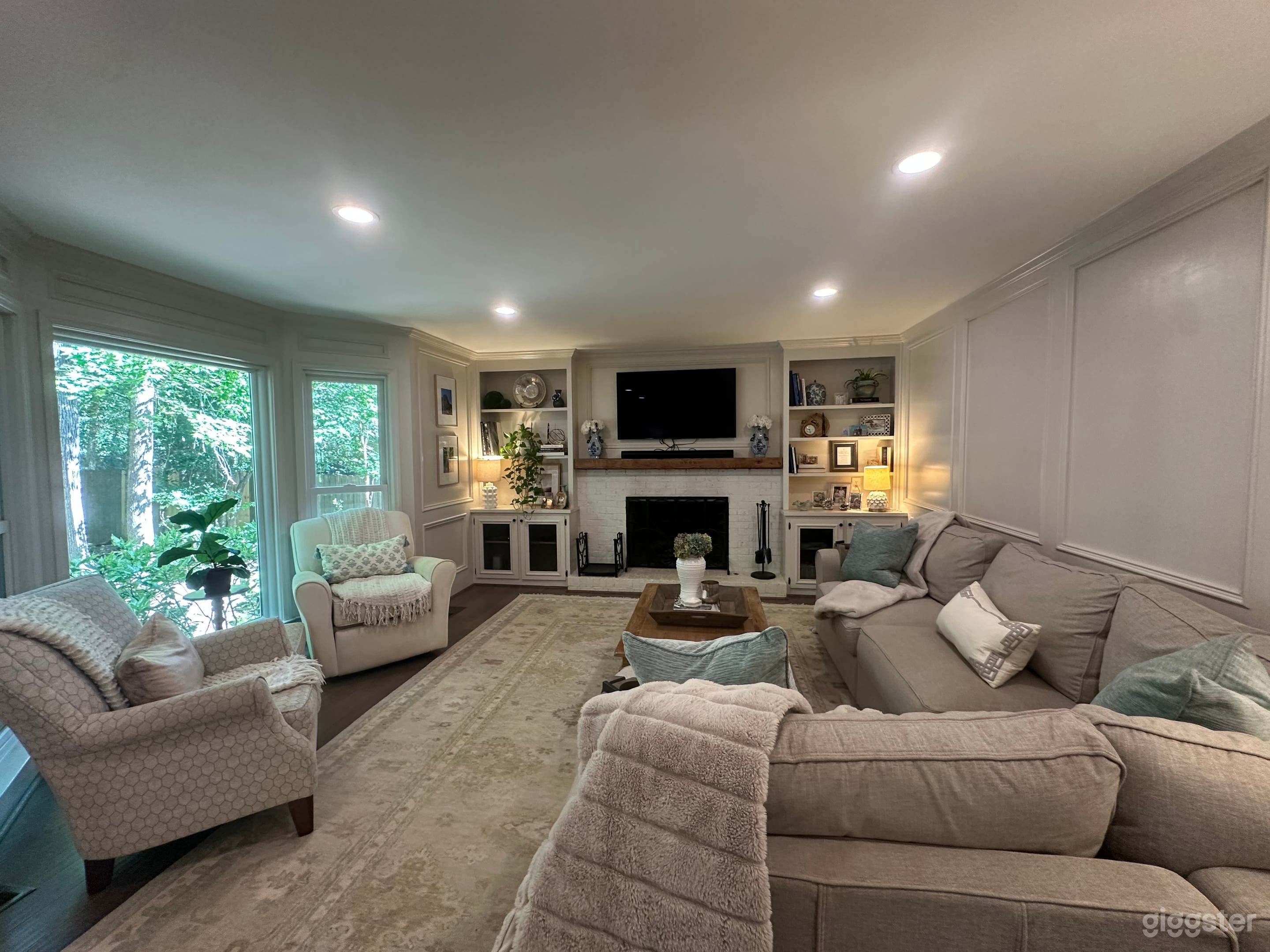 1980s brick with patio and big wooded backyard! Photo 2