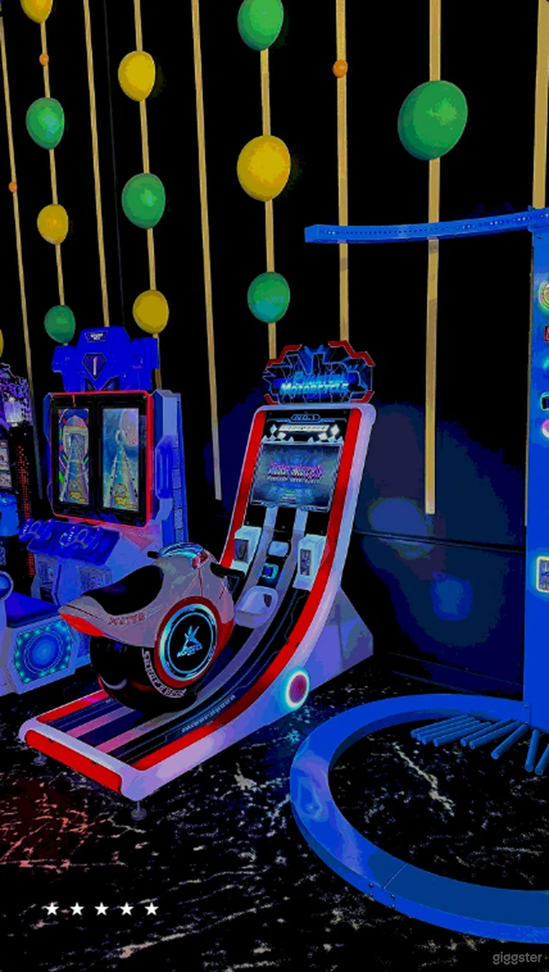 North Hollywood’s ultimate indoor playground! 🚗 Bumper Cars, ⛸️ Roller Skating, 🎮 Arcade Games Photo 2