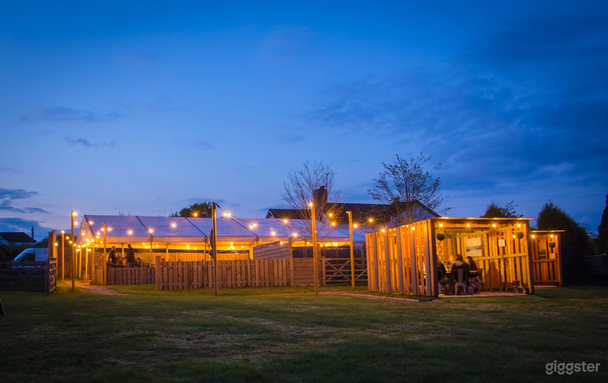 Awesome Country Pub Photo 1