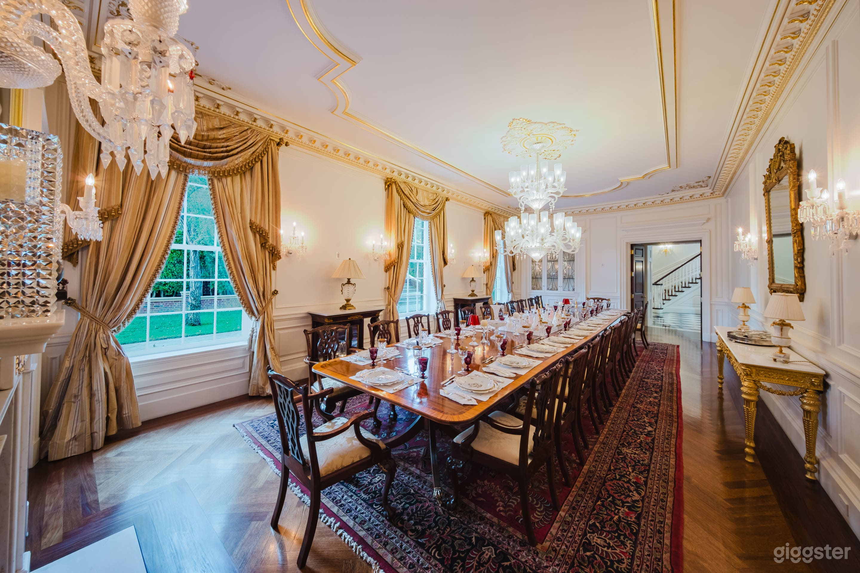 CHATEAU DREAMS FASHION MEETS VERSAILLES Photo 3