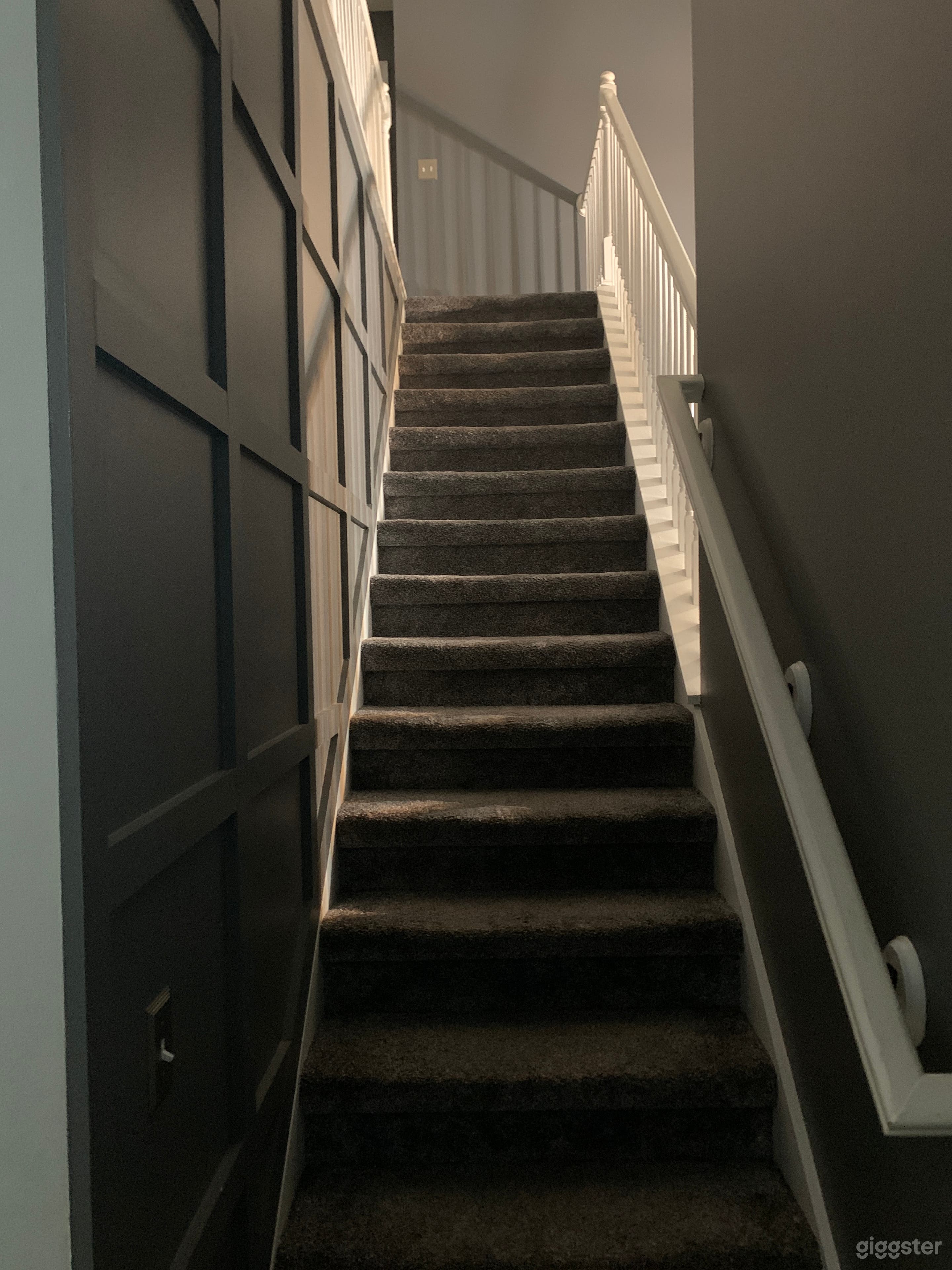 Spacious Home With Airy Layout Photo 2