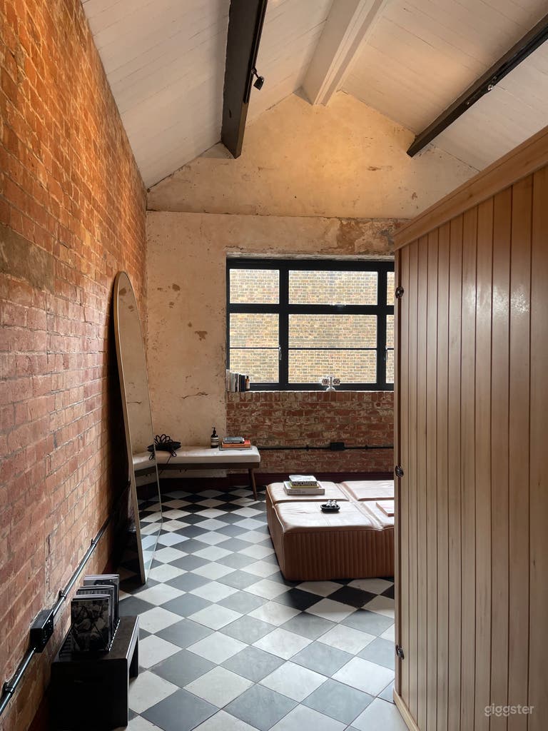  Luxury Private Infrared Sauna Space 