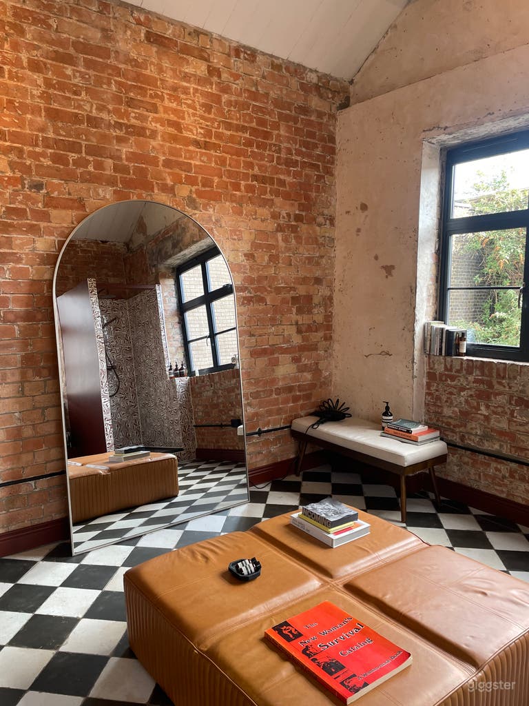  Luxury Private Infrared Sauna Space 