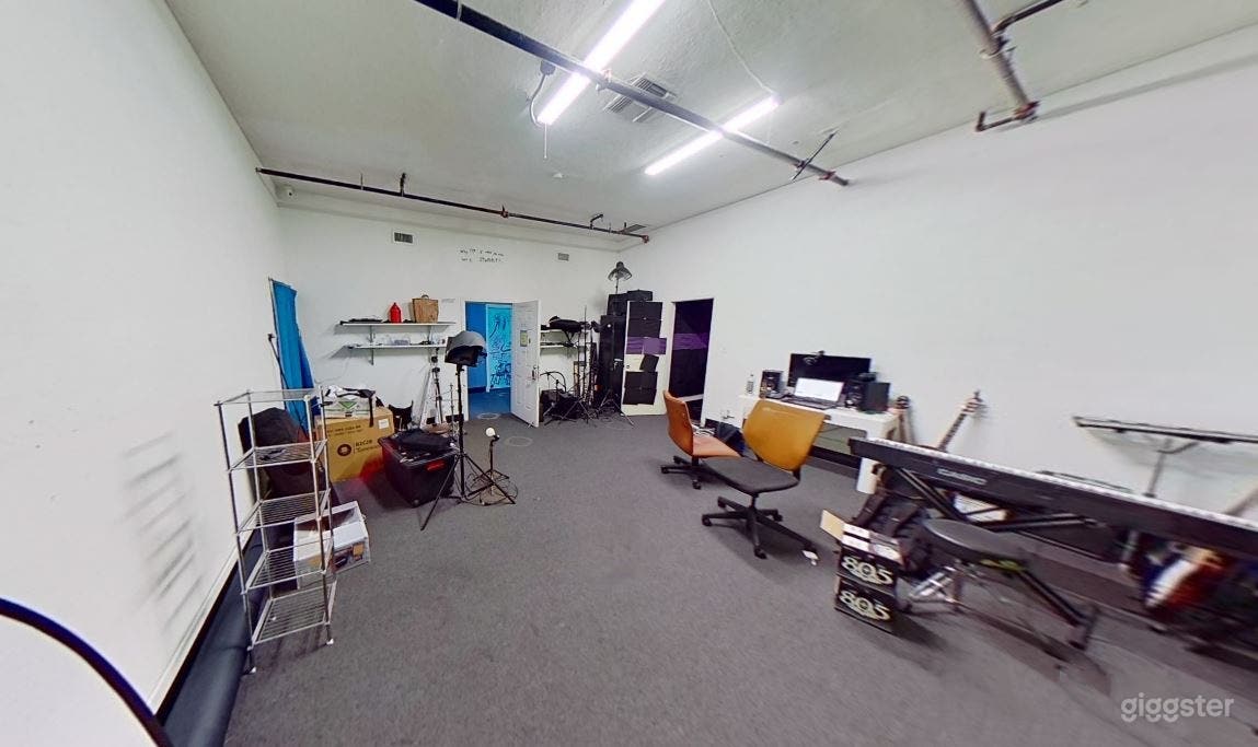 Green Room in Los Angeles Photo 4