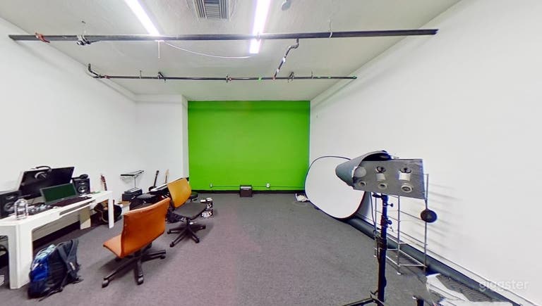  Green Room in Los Angeles 