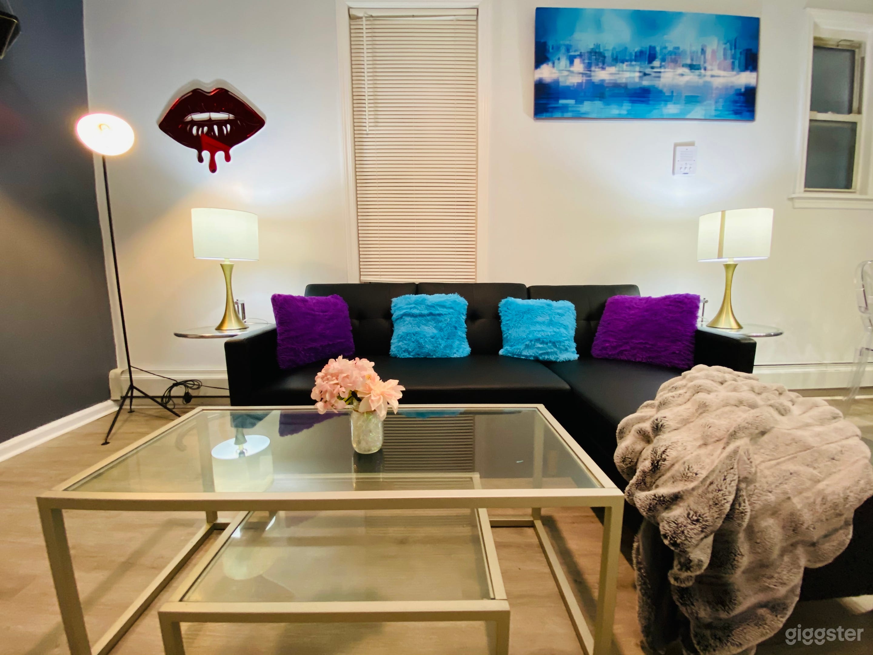 Beautiful, Bold, Elegant Space for Events, Gatherings, Photo/Film Shoots. Photo 2