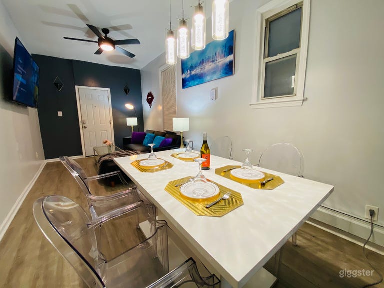  Beautiful, Bold, Elegant Space for Events, Gatherings, Photo/Film Shoots. 