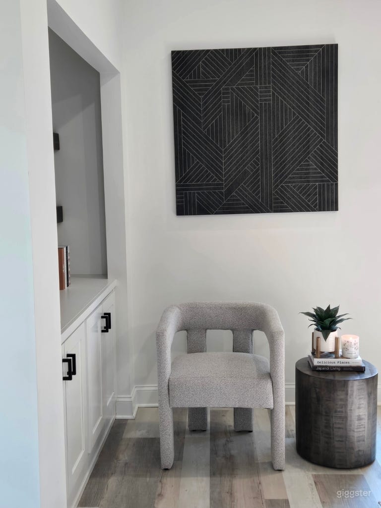  Beautiful Modern Farmhouse on 2 Acres 