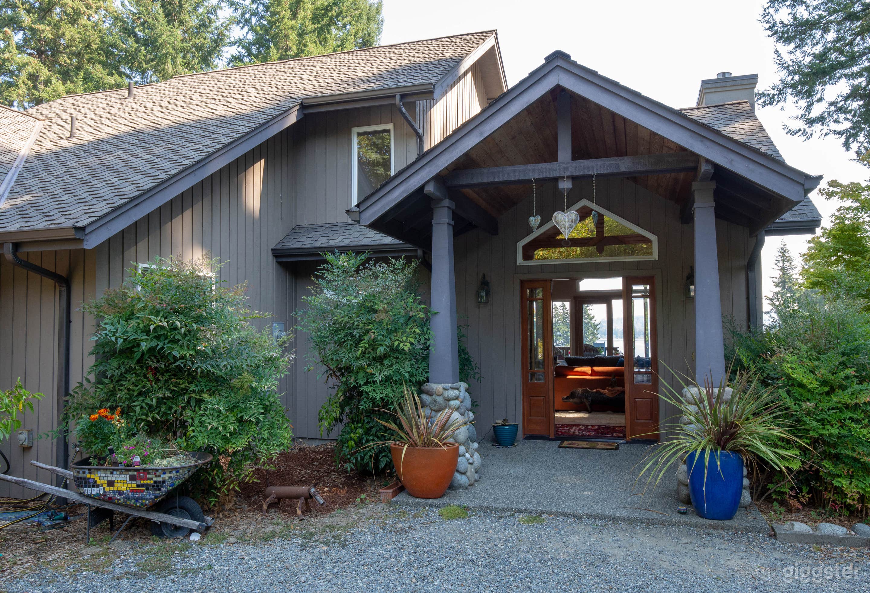 Tranquility in a Paradise Island Photo 4