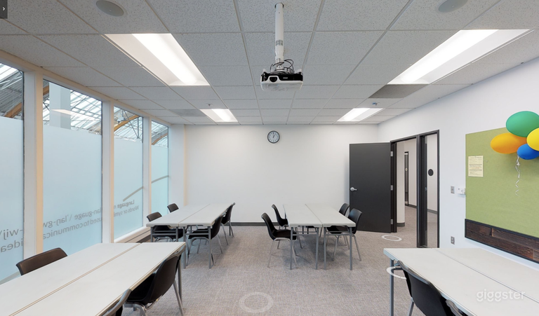  Fascinating and Spacious Classroom in Portland 