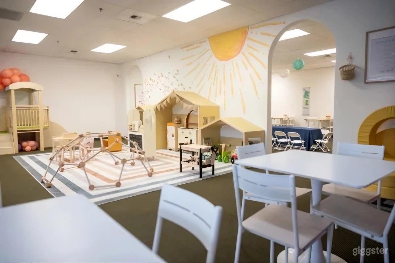 Creative Flex Space for Photography, Video, Classes & Events Photo 1