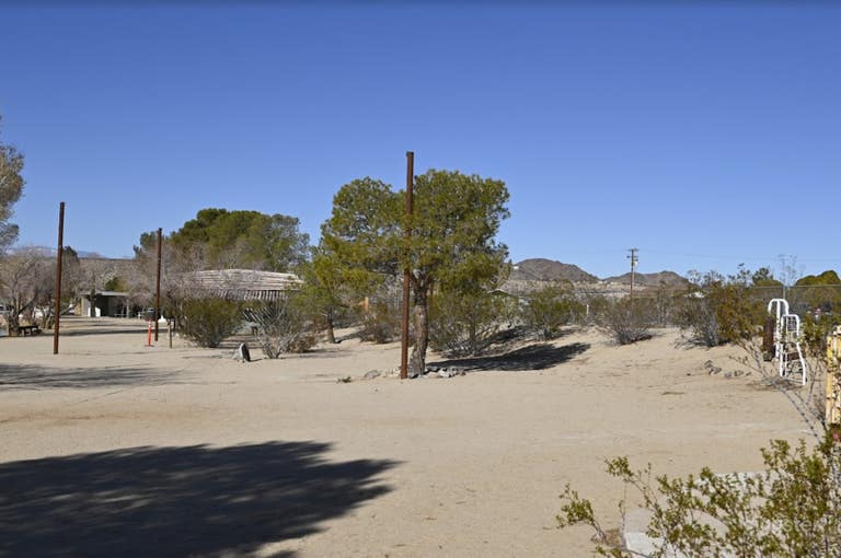  Entire Lake With Huge Space For Events In Joshua Tree 