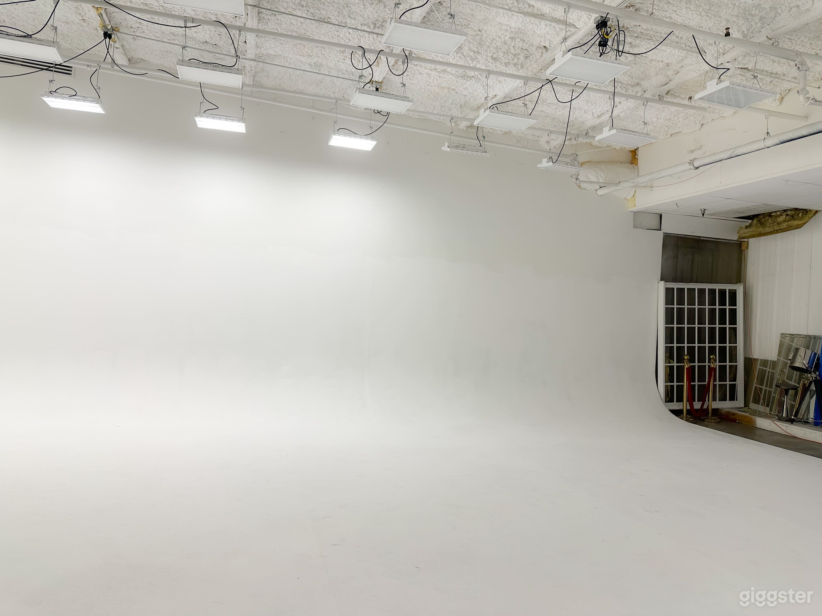 Studio A: Large Studio w/ Cyclorama Photo 3
