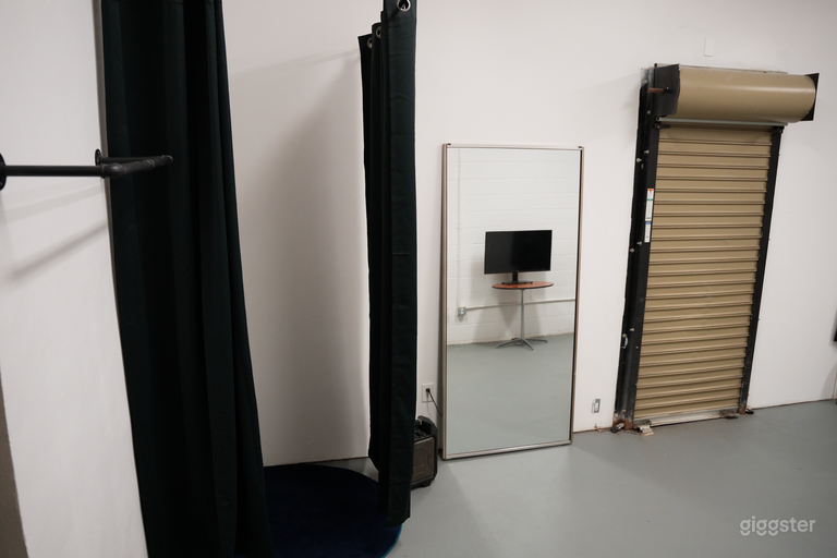  Downtown Oxnard Photography Studio 