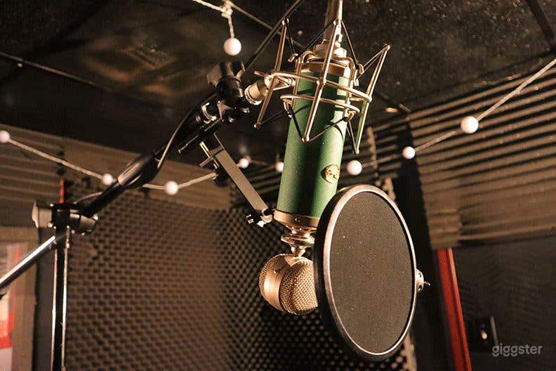 A Room - Recording Studio Photo 4