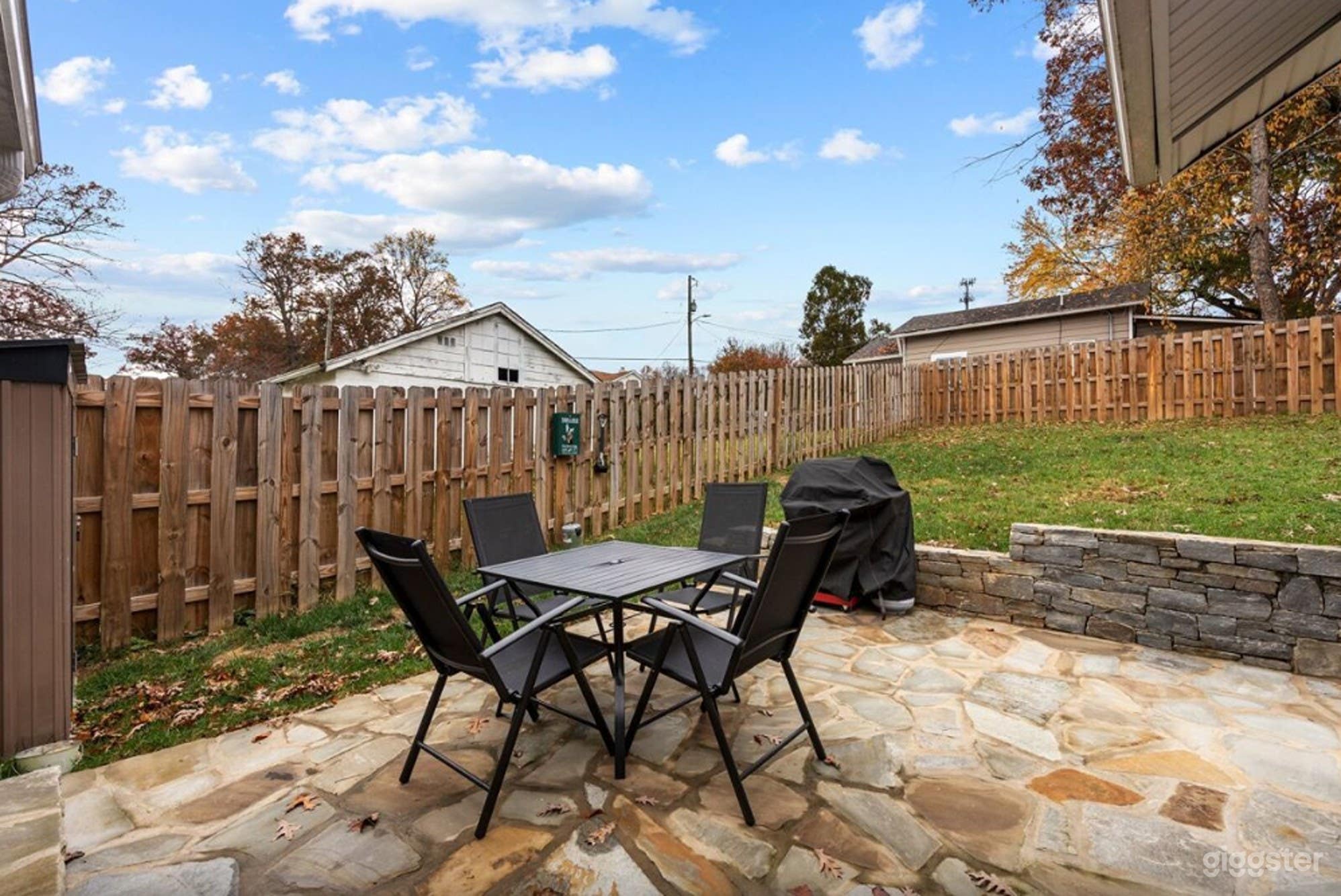 Private Fenced Backyard Retreat Photo 2