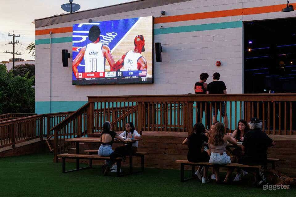 Large Outdoor Space in San Antonio Photo 2