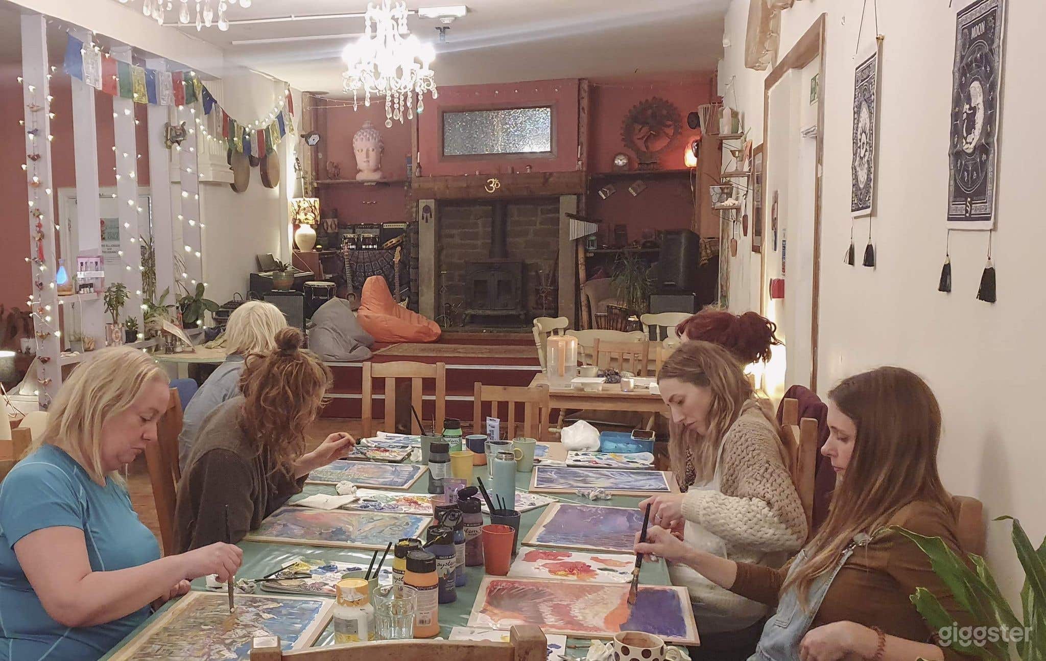 Cafe Offering Great Taste and Nutritious Food Photo 3