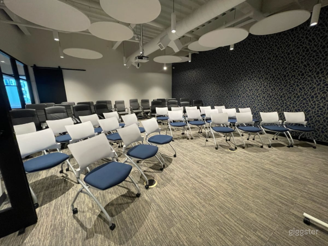  Impressive Presentation and Meeting Room / Event Space 