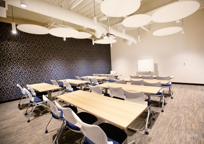  Impressive Presentation and Meeting Room / Event Space 