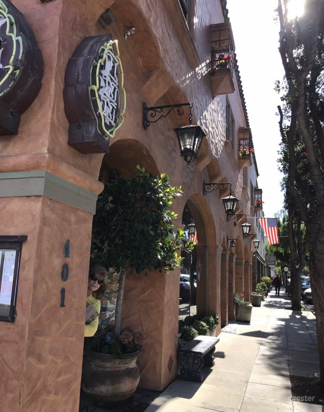 Authentic Italian Inspired Restaurant BUYOUT Photo 2