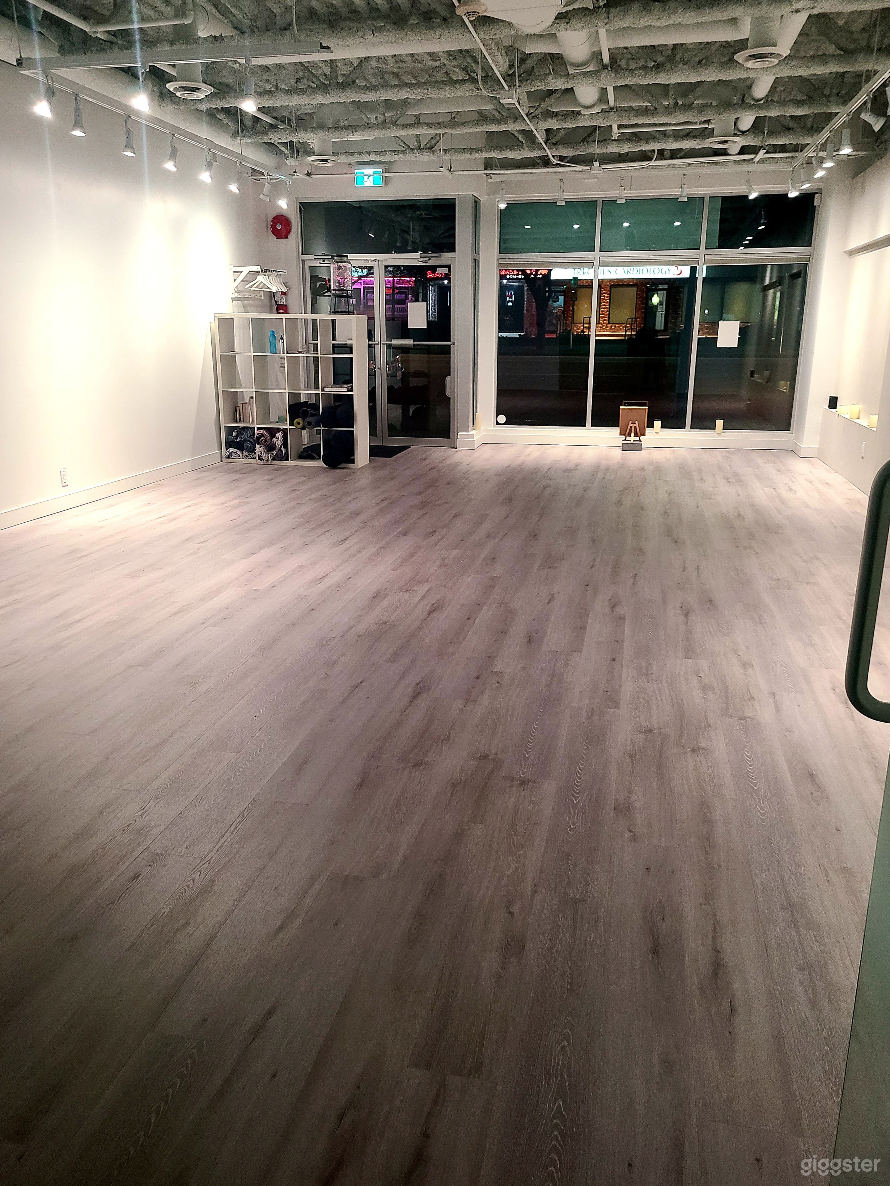 Open Pop Up Studio Space  Photo 3