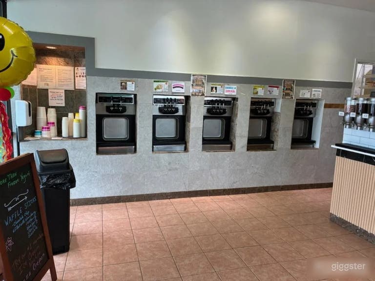  Vibrant Ice Cream Shop 