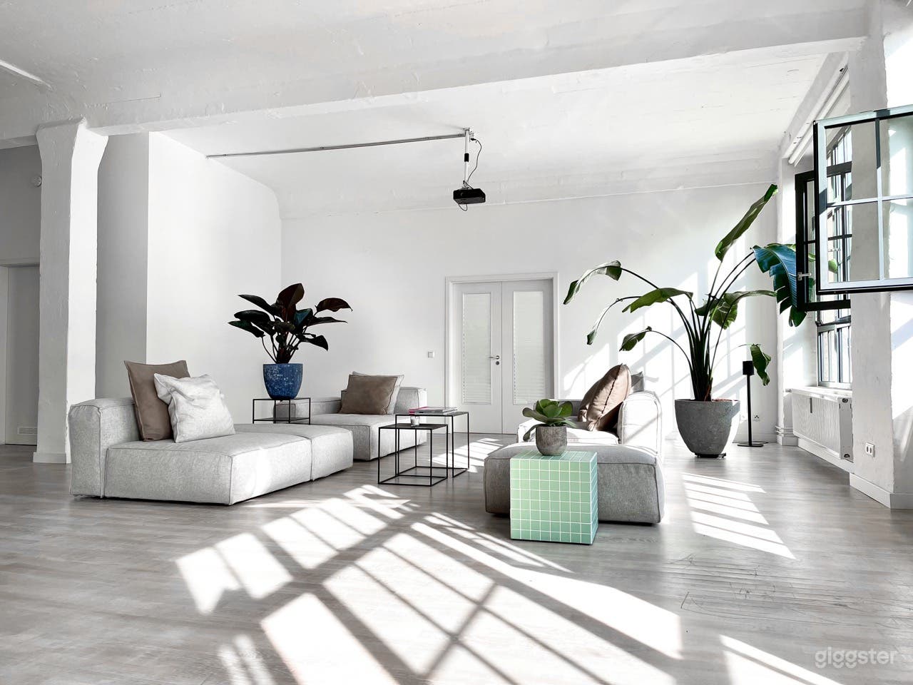 Helles Studio-Loft im Herzen Berlins Foto 1
