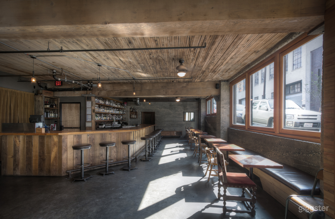 Wooden Designed Bar with Rightly-Crafted Cocktails Photo 1