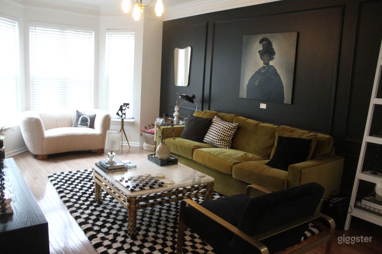  Scenic Modern Downtown Content Townhome with Skyline Views 