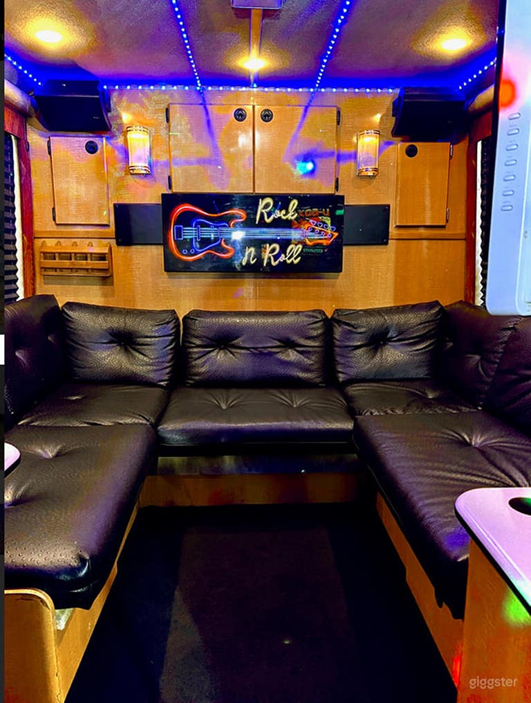 Your Ultimate Party Bus Destination 