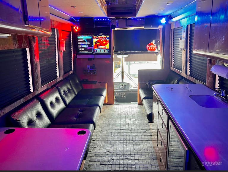  Your Ultimate Party Bus Destination 