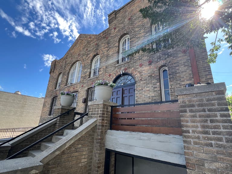  Loft Building / Brownstone / Renovated Church 