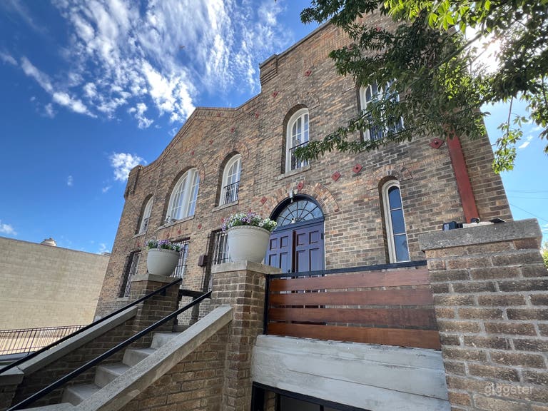  Loft Building / Brownstone / Renovated Church 
