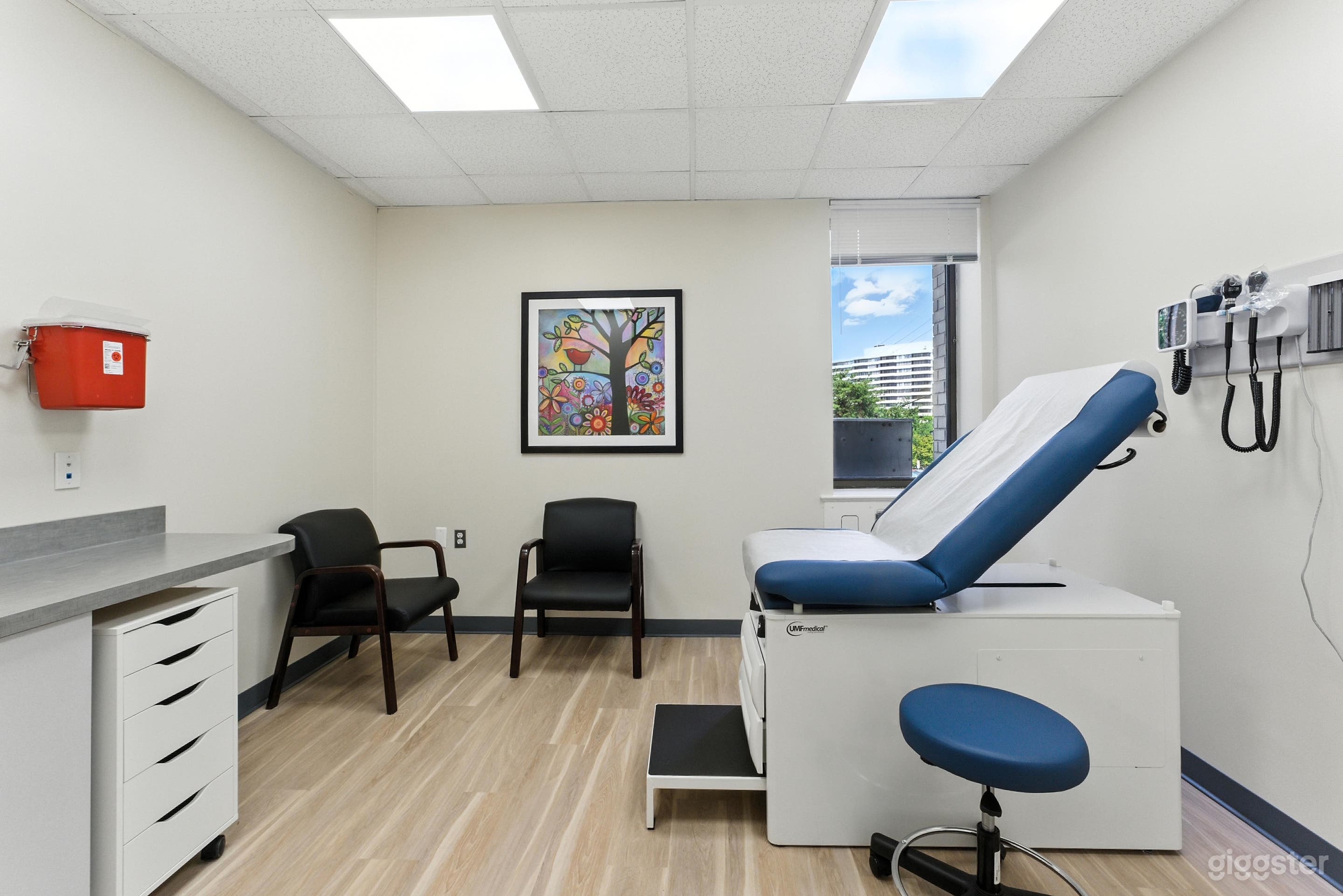 Exam Room 2 of 2