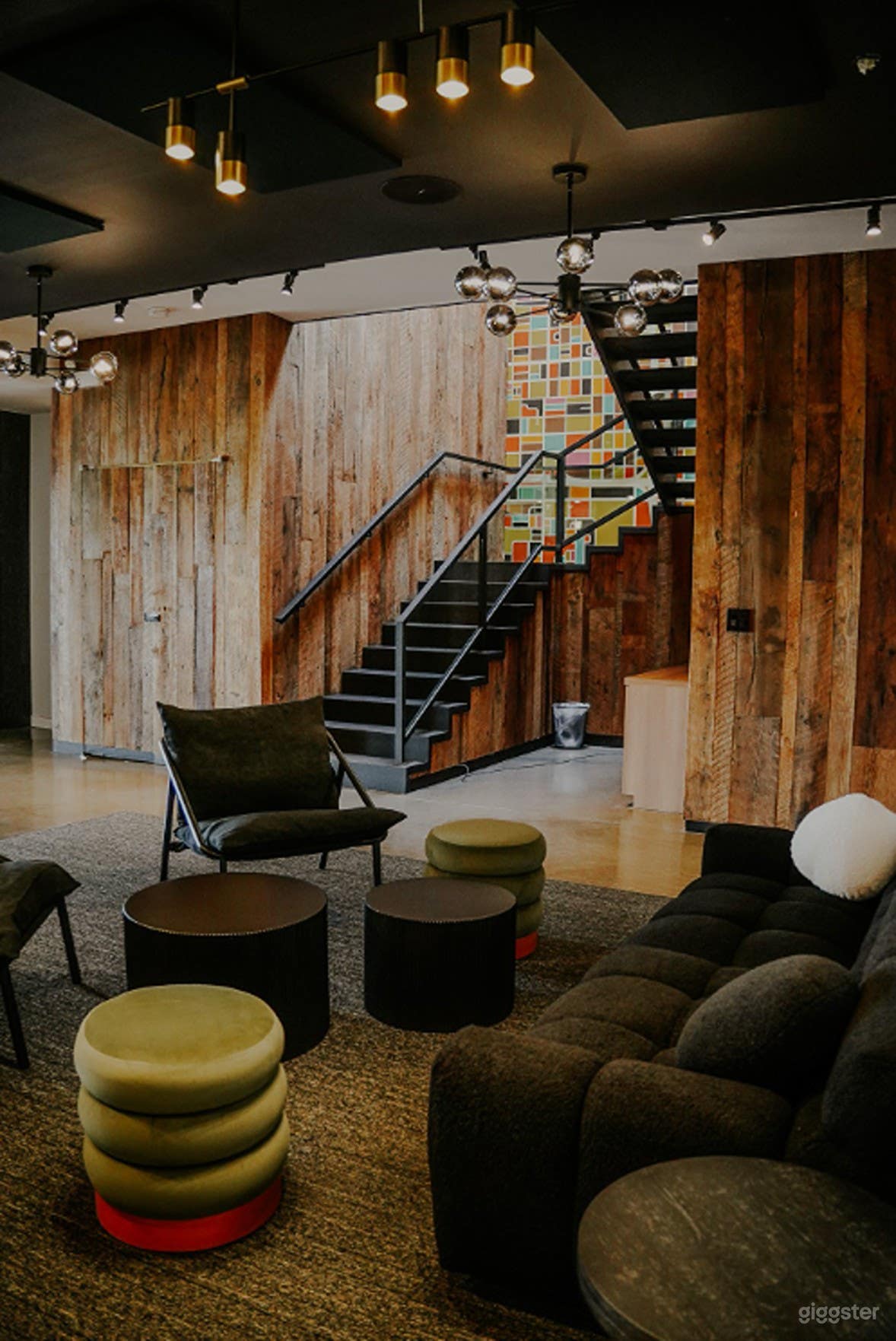 Premium Urban Lounge & Creative Hub Photo 2
