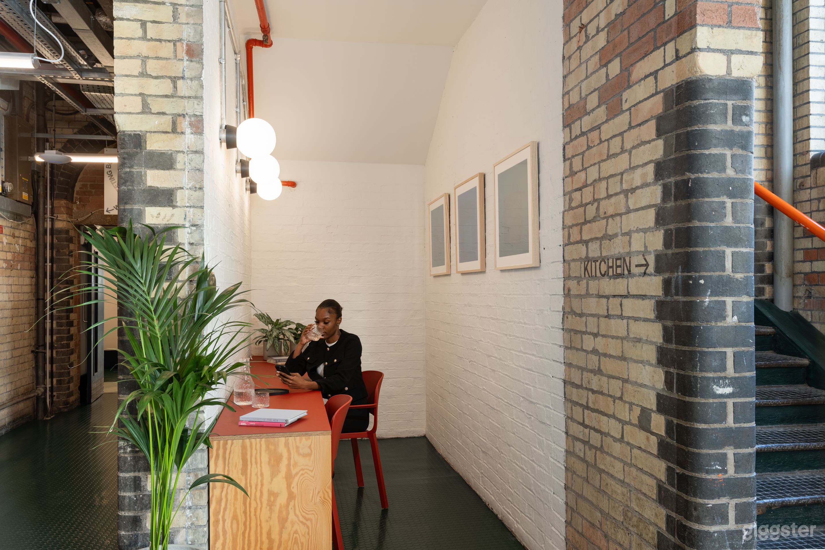 Creative Industrial/Workshop Communal Spaces Photo 3