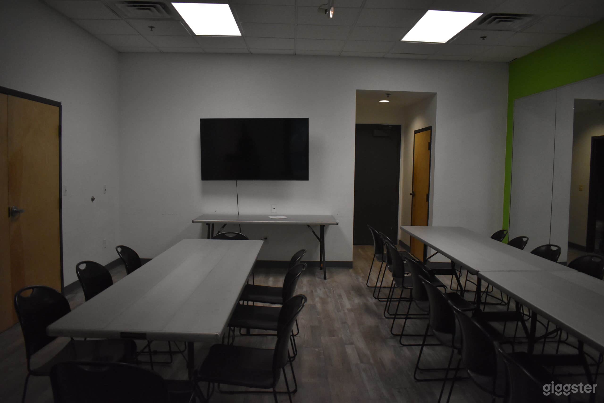 Summit Room Photo 2