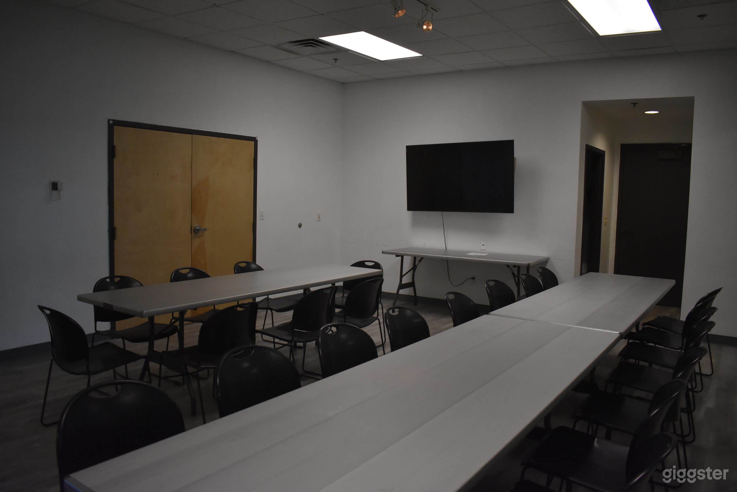 Summit Room Photo 3