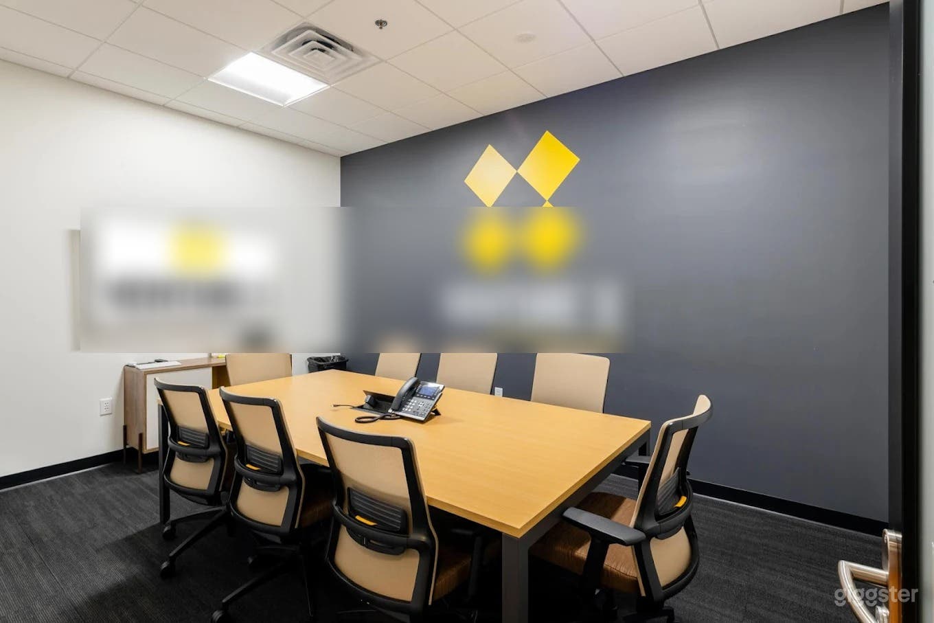 Large Conference Room Photo 2